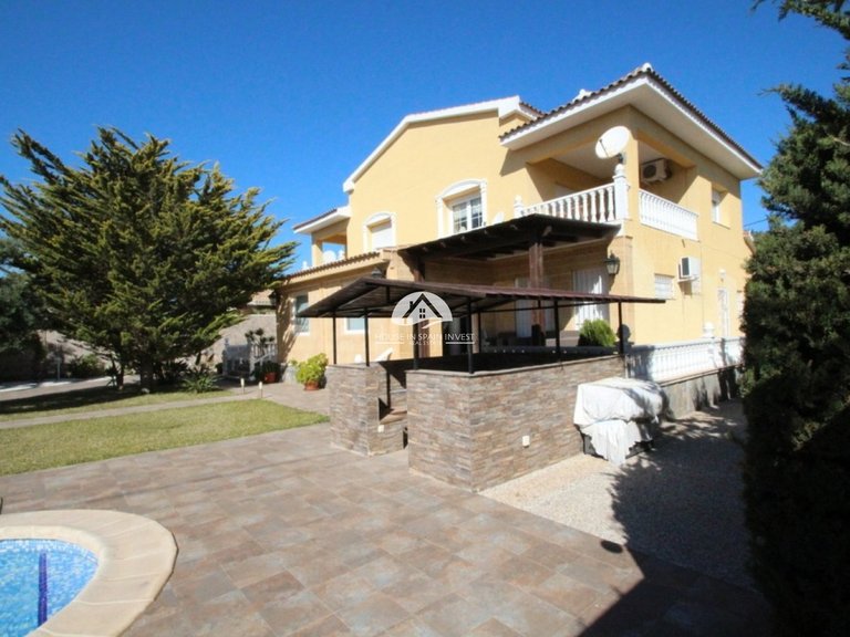 Villa for Sale in Cabo roig Orihuela Costa, Alicante 2