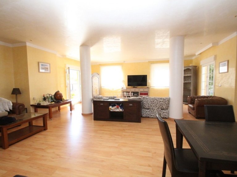 Villa for Sale in Cabo roig Orihuela Costa, Alicante 9