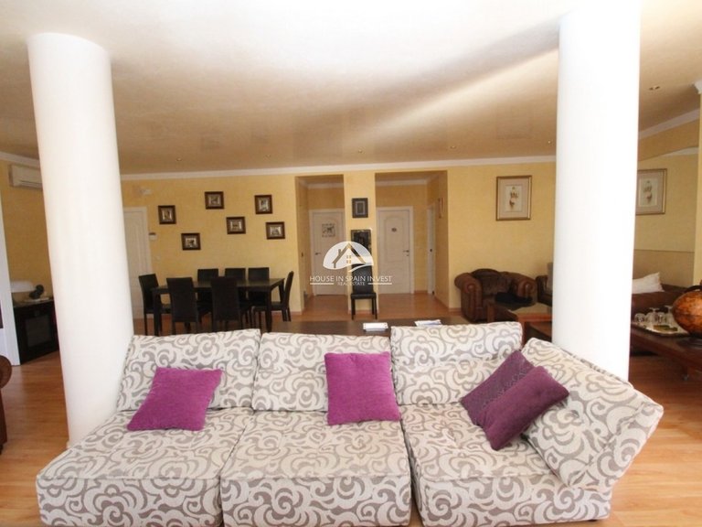 Villa for Sale in Cabo roig Orihuela Costa, Alicante 11