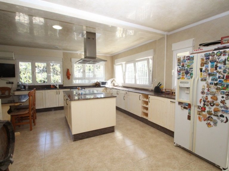 Villa for Sale in Cabo roig Orihuela Costa, Alicante 12
