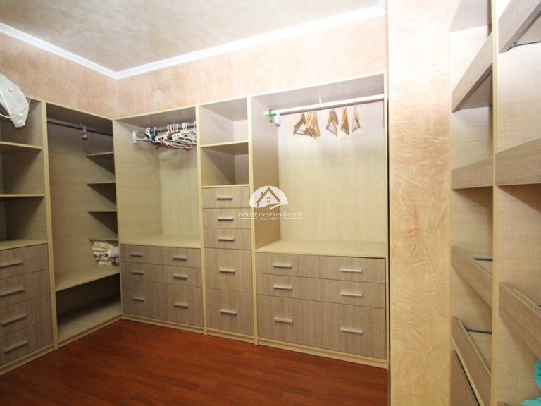 Villa for Sale in Cabo roig Orihuela Costa, Alicante 33