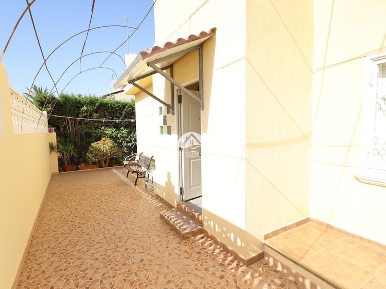 Villa for Sale in Playa Flamenca Orihuela Costa, Alicante 22
