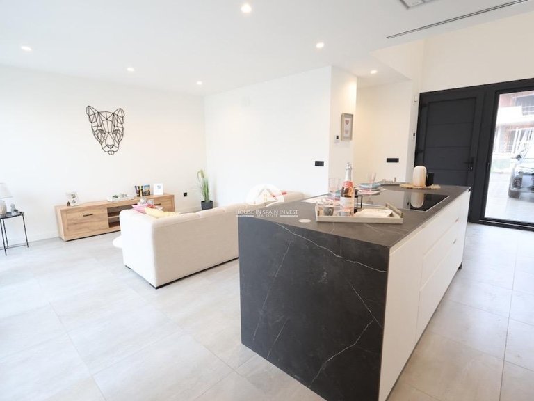 Villa for Sale in Santa Rosalía Murcia, Murcia 4