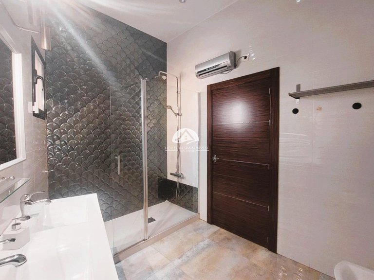 Villa for Sale in Torre de la Horadada Pilar De La Horadada, Alicante 28