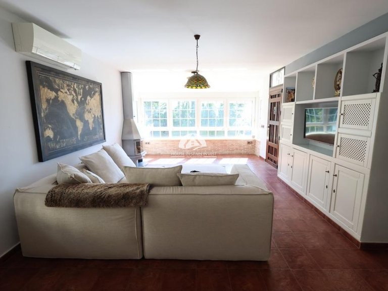 Villa for Sale in Villamartín - Las Filipinas Orihuela Costa, Alicante 3