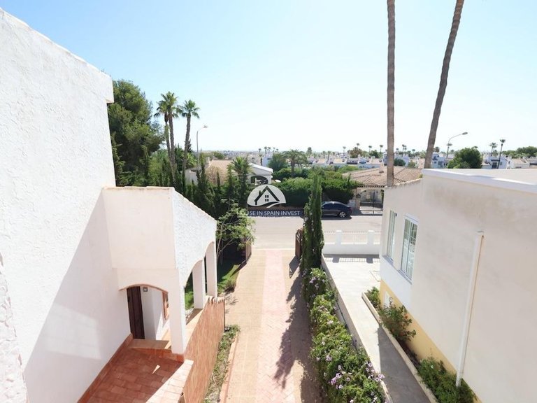 Villa for Sale in Villamartín - Las Filipinas Orihuela Costa, Alicante 25