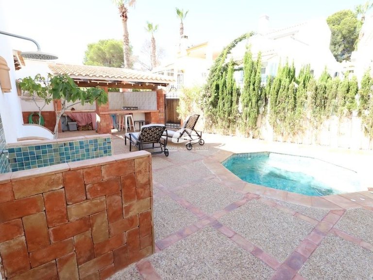 Villa for Sale in Villamartín - Las Filipinas Orihuela Costa, Alicante 30