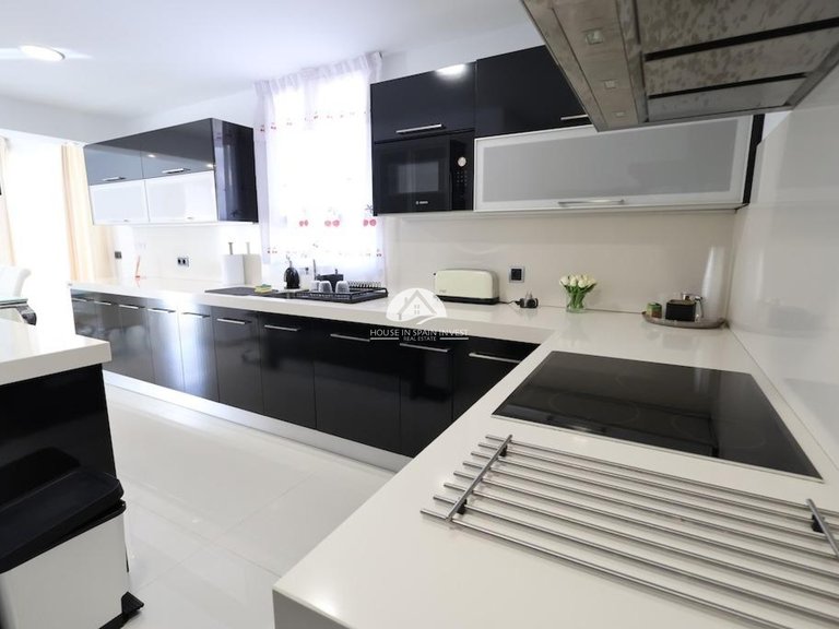 Villa for Sale in Cabo roig Orihuela Costa, Alicante 3