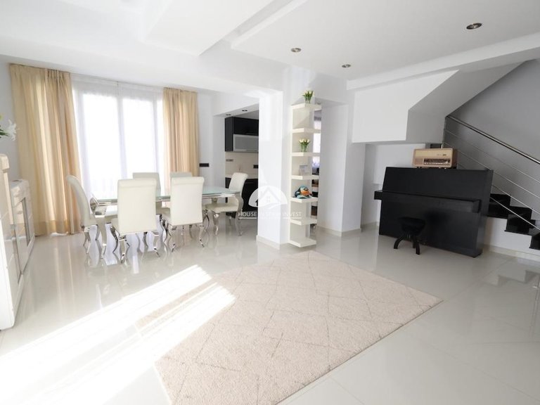 Villa for Sale in Cabo roig Orihuela Costa, Alicante 9
