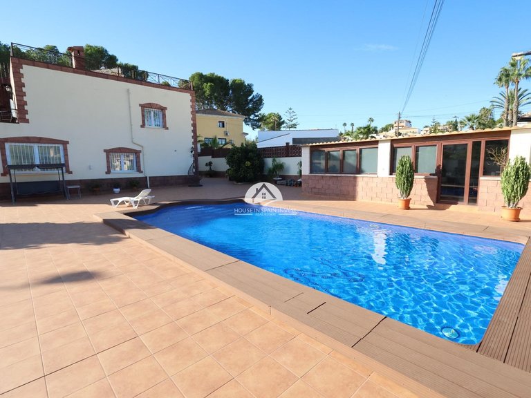 Villa for Sale in Los Balcones Torrevieja, Alicante 1