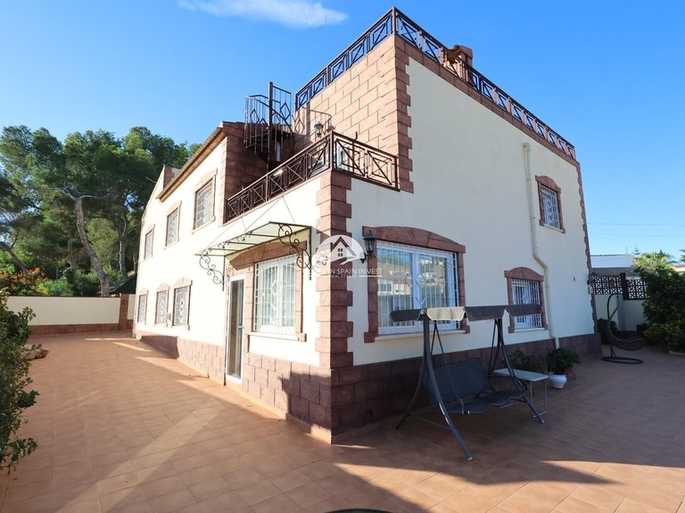 Villa for Sale in Los Balcones Torrevieja, Alicante 2