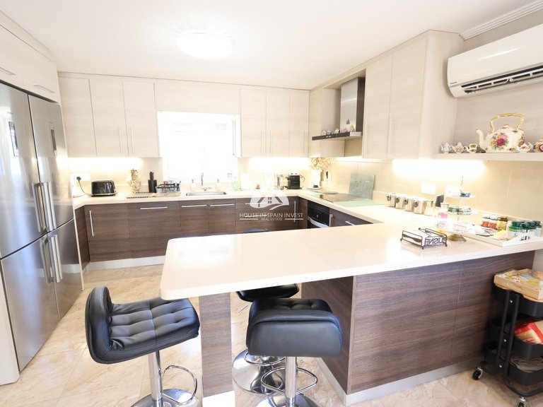 Villa for Sale in Los Balcones Torrevieja, Alicante 4