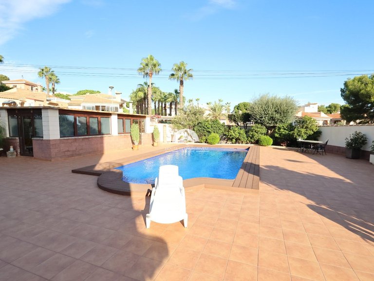 Villa for Sale in Los Balcones Torrevieja, Alicante 34