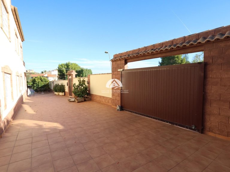 Villa for Sale in Los Balcones Torrevieja, Alicante 38