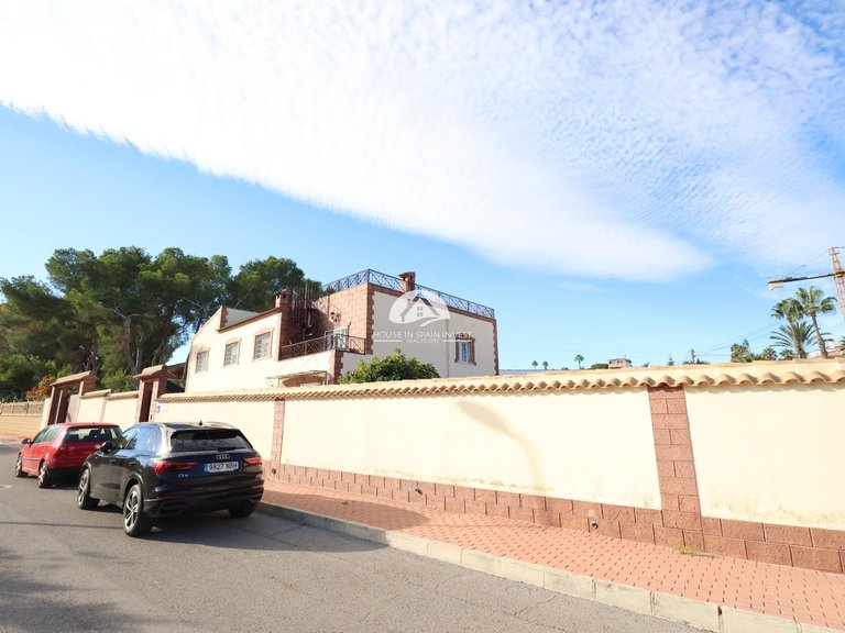 Villa for Sale in Los Balcones Torrevieja, Alicante 39
