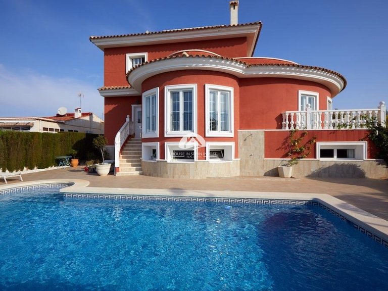 Villa for Sale in Rojales Rojales - Ciudad Quesada, Alicante 1