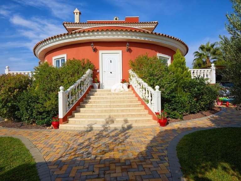 Villa for Sale in Rojales Rojales - Ciudad Quesada, Alicante 36