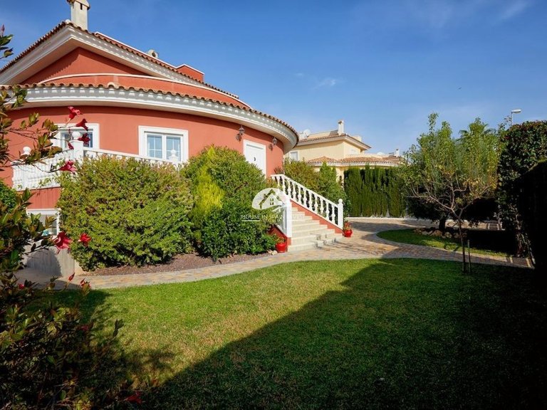 Villa for Sale in Rojales Rojales - Ciudad Quesada, Alicante 46