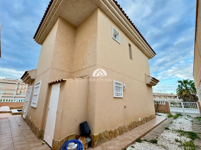 Villa for Sale in Los Balcones Torrevieja, Alicante 23