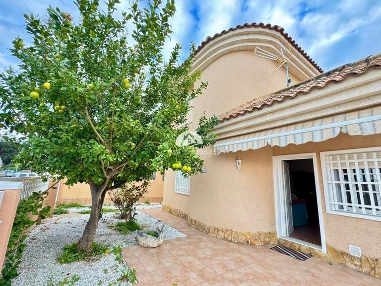 Villa for Sale in Los Balcones Torrevieja, Alicante 31