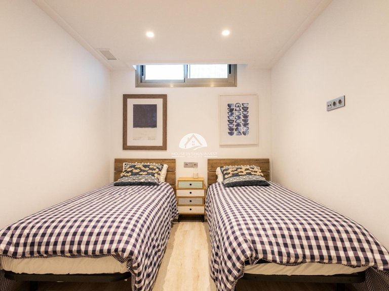 Villa for Sale in Villamartín - Las Filipinas Orihuela Costa, Alicante 10