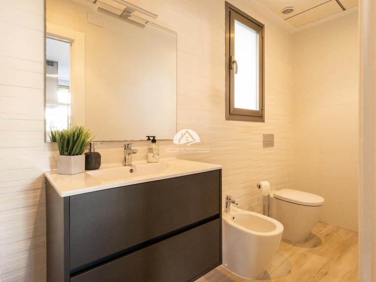 Villa for Sale in Villamartín - Las Filipinas Orihuela Costa, Alicante 14