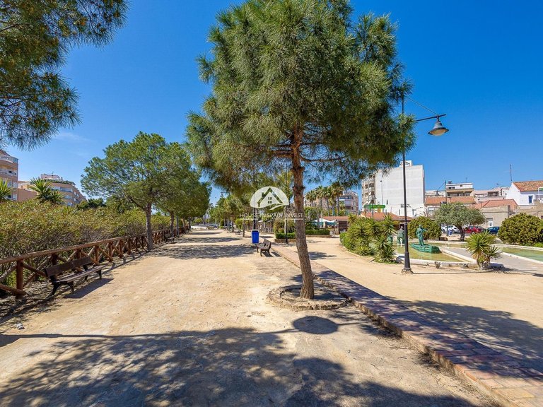 Apartment for Sale in El Acequión - Los Náufragos Torrevieja, Alicante 30