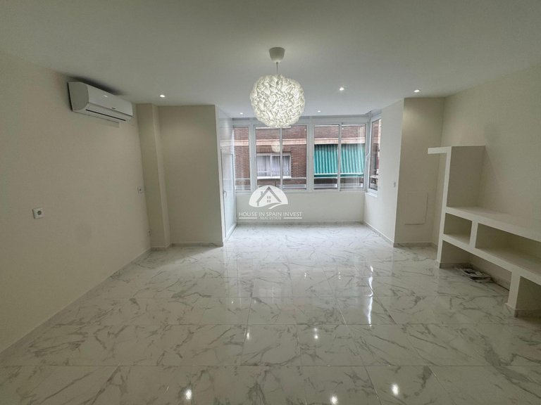 Apartment for Sale in Centro Torrevieja, Alicante 3