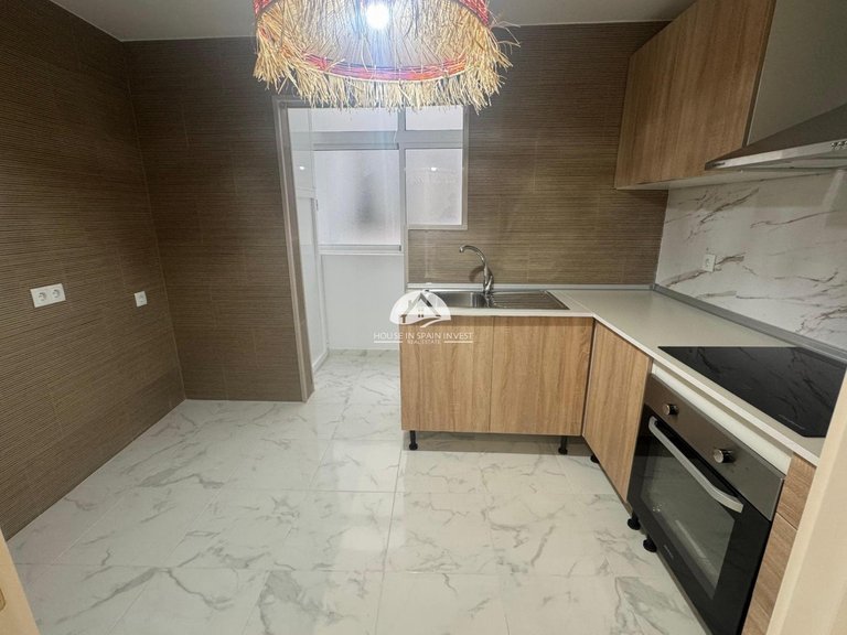 Apartment for Sale in Centro Torrevieja, Alicante 6