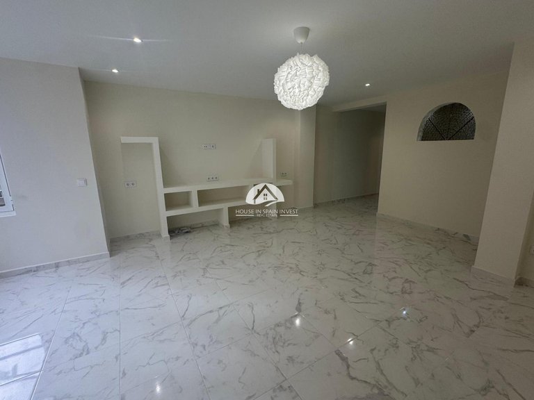 Apartment for Sale in Centro Torrevieja, Alicante 9