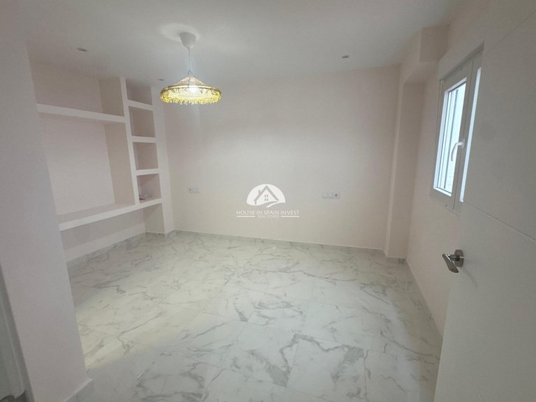 Apartment for Sale in Centro Torrevieja, Alicante 10