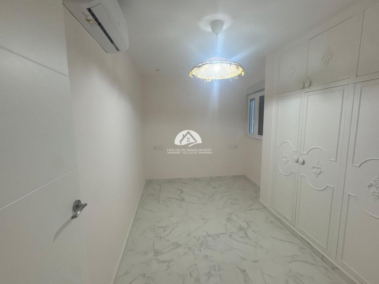 Apartment for Sale in Centro Torrevieja, Alicante 15