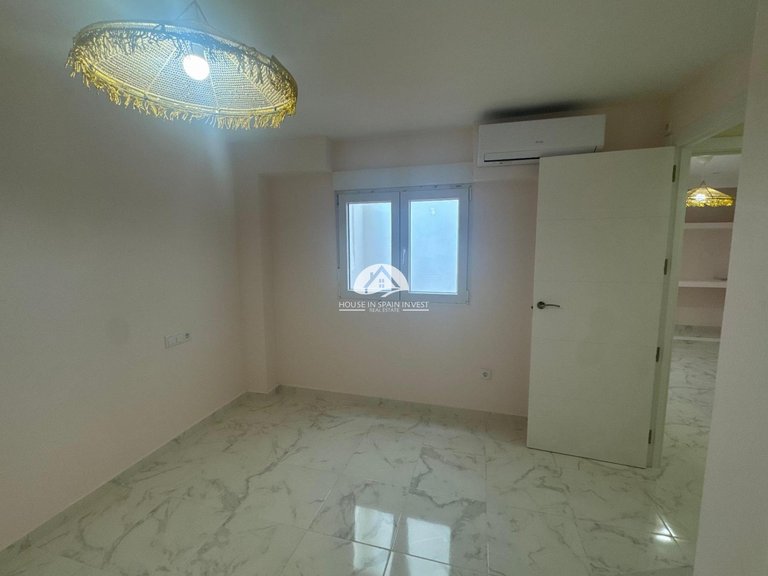 Apartment for Sale in Centro Torrevieja, Alicante 21