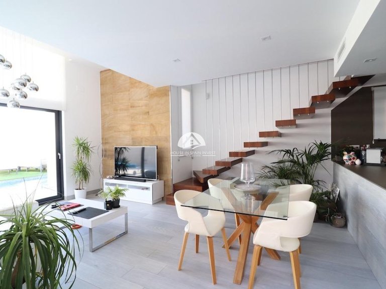 Villa for Sale in Lomas de Cabo Roig Orihuela Costa, Alicante 7