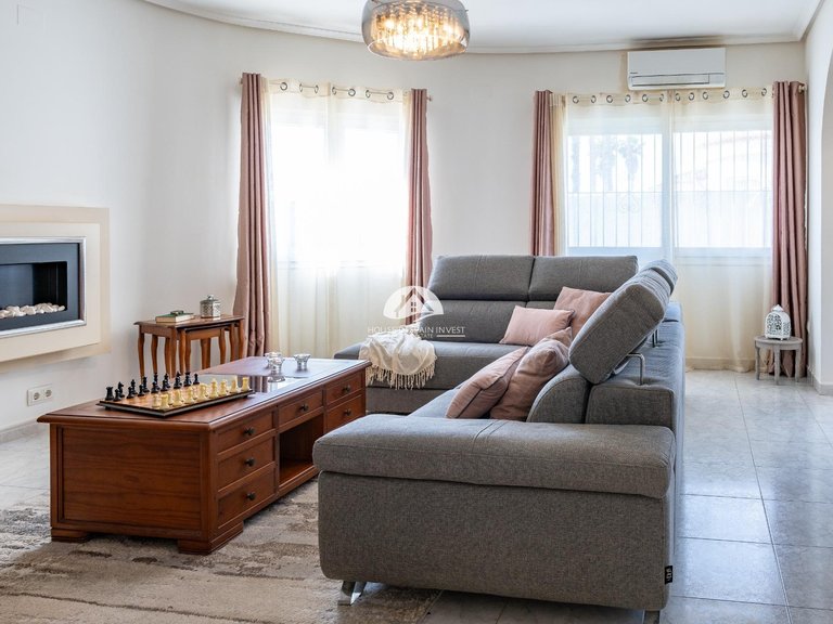 Villa for Sale in Playa Flamenca Orihuela Costa, Alicante 4