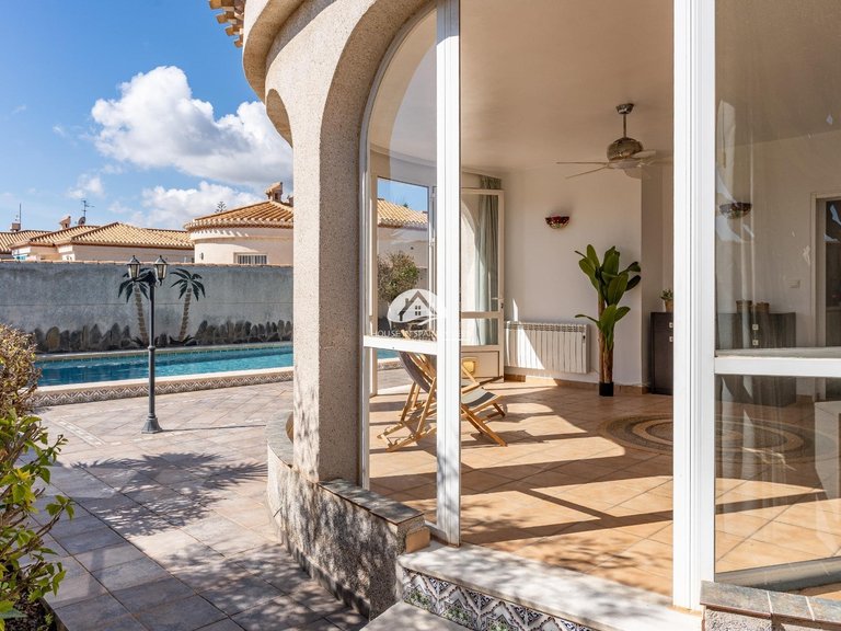 Villa for Sale in Playa Flamenca Orihuela Costa, Alicante 16