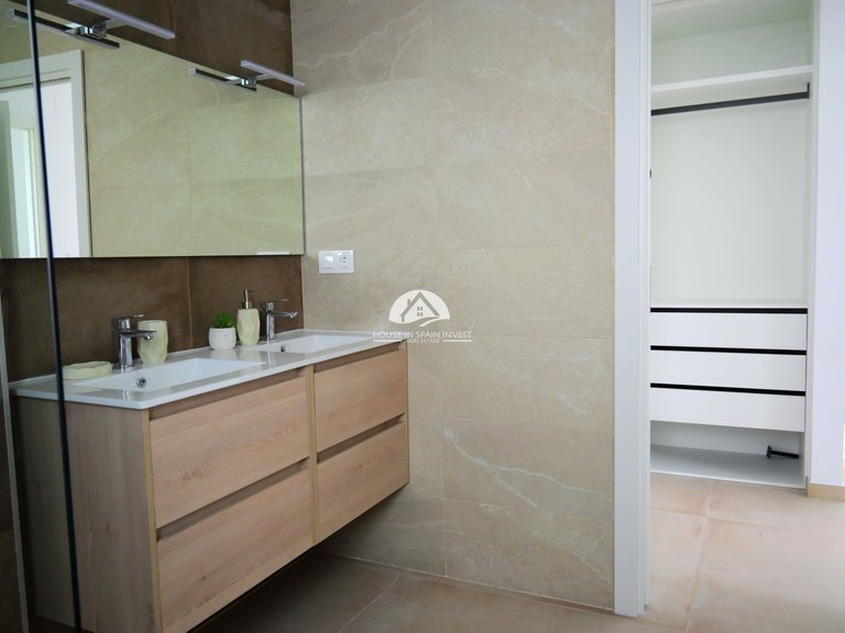 Villa for Sale in Dolores Dolores, Alicante 16