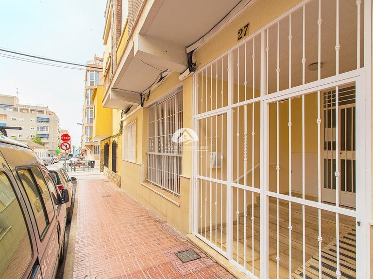 Apartment for Sale in Playa del Cura Torrevieja, Alicante 3