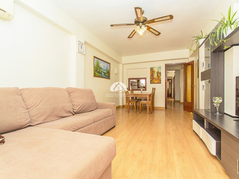 Apartment for Sale in Playa del Cura Torrevieja, Alicante 1