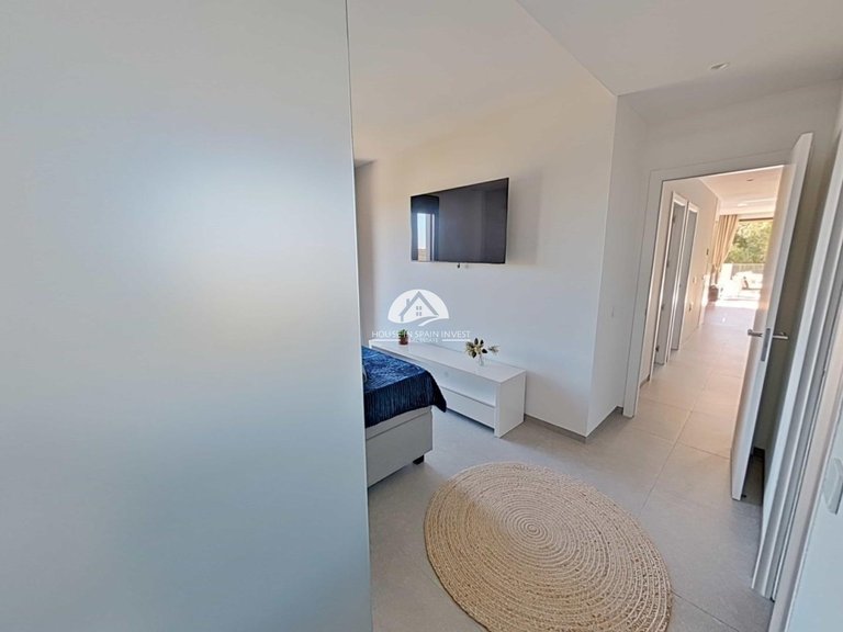 Apartment for Sale in Las Colinas Golf Orihuela Costa, Alicante 32