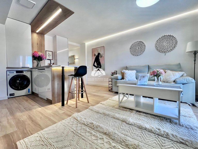 Apartment for Sale in Punta Prima Torrevieja, Alicante 2