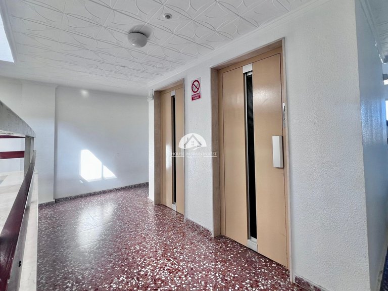 Apartment for Sale in Punta Prima Torrevieja, Alicante 35