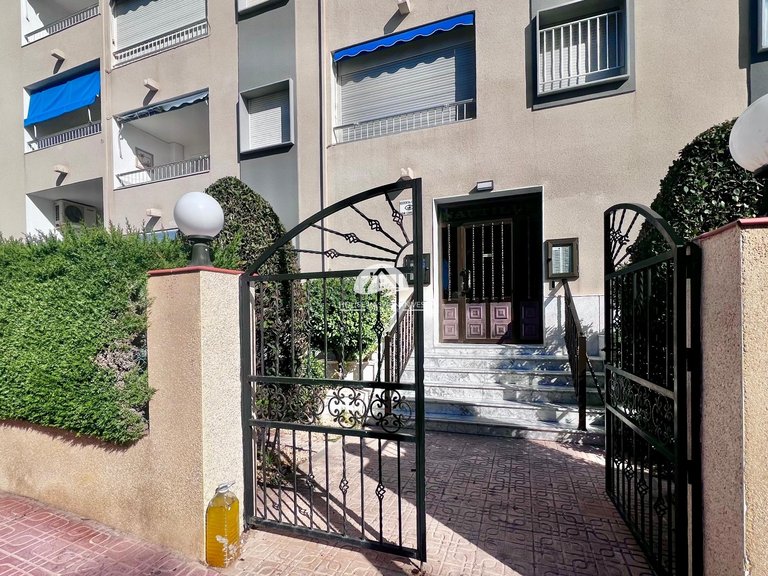 Apartment for Sale in Punta Prima Torrevieja, Alicante 38