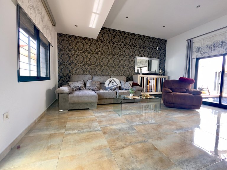 Villa for Sale in Torre de la Horadada Pilar De La Horadada, Alicante 6