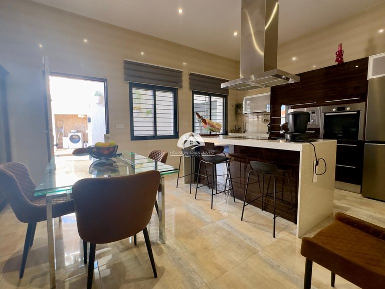 Villa for Sale in Torre de la Horadada Pilar De La Horadada, Alicante 10