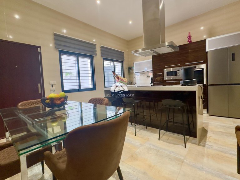 Villa for Sale in Torre de la Horadada Pilar De La Horadada, Alicante 12