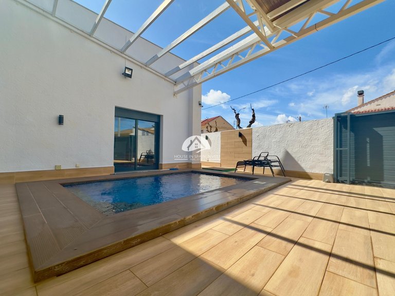 Villa for Sale in Torre de la Horadada Pilar De La Horadada, Alicante 39