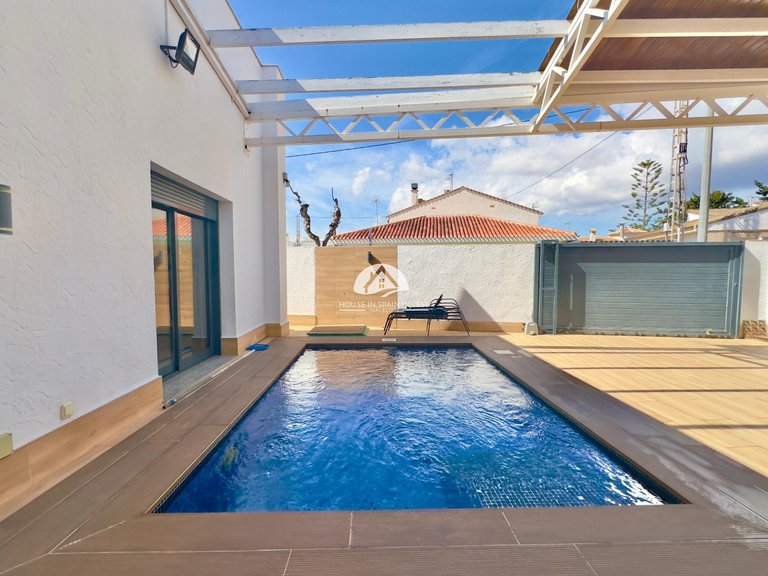 Villa for Sale in Torre de la Horadada Pilar De La Horadada, Alicante 40