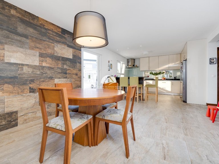 Villa for Sale in Ciudad Quesada Rojales - Ciudad Quesada, Alicante 14