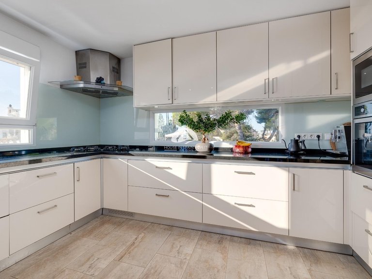 Villa for Sale in Ciudad Quesada Rojales - Ciudad Quesada, Alicante 17